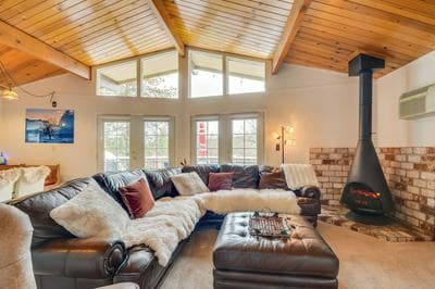 Cozy Groveland Chalet Near Yosemite!