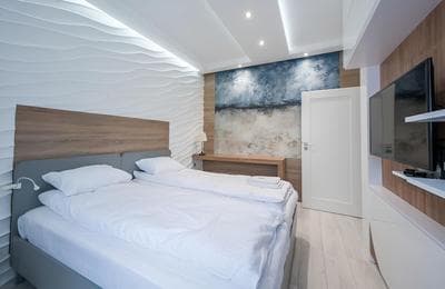 Estate Center Rooms Ilumino