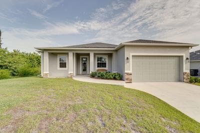 Englewood Escape Near Beaches w/ Private Lanai!