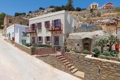Kaminos Village