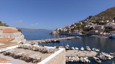Douskos Port House