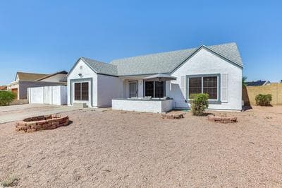 Glendale Home w/ Pool, Basketball + Bbq!