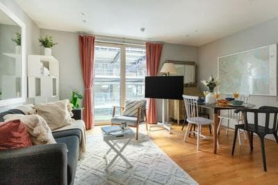 Central 1BR Near Buckingham Palace