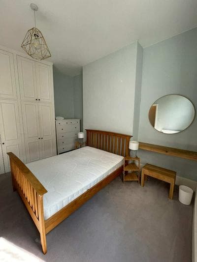 Bright & Beautiful 1BD Flat - South Wimbledon
