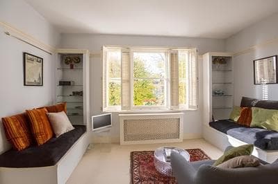 Eson2 - The Holland Park Hideaway