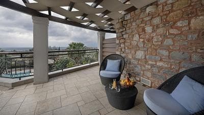 Iakovakis Suites & Spa