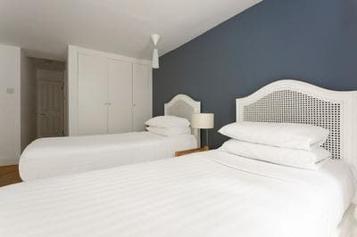 Ossington Street by Onefinestay