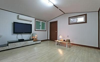 Yeongdeok Samsa Marin Village Pension