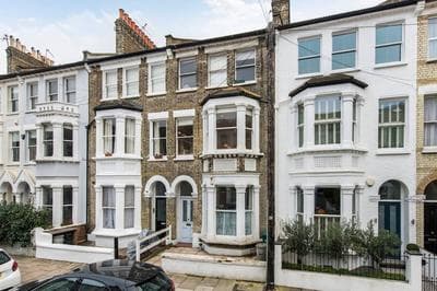 Charming, Recently Renovated 2-bed in Fulham