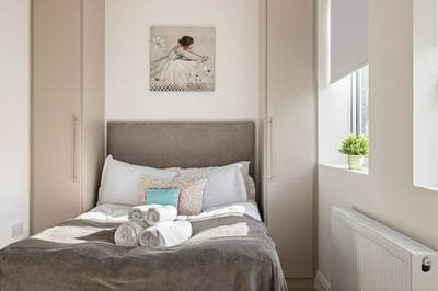 Picktheplace Kensington Lux Apartments