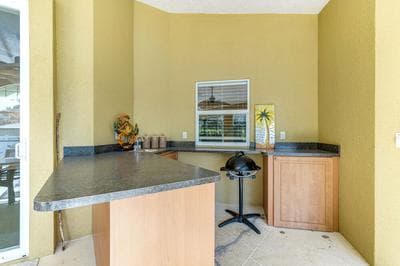 Port Charlotte Home: Heated Pool, Screened Lanai!