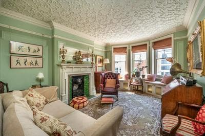 The Grand Old Boy - Marylebone - by Frankie Says