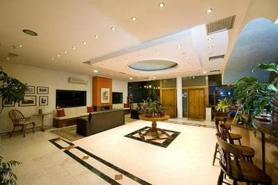 Agriani Hotel