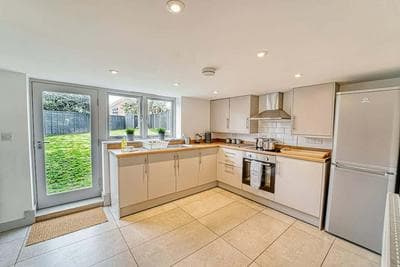 Host Stay Bridgepoint House