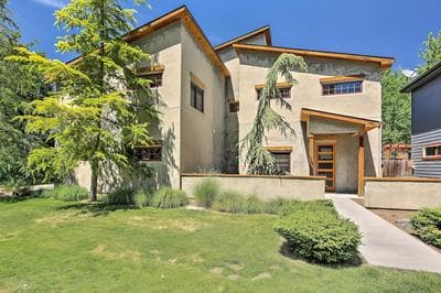 Custom Home < 2 Mi to Downtown Boise