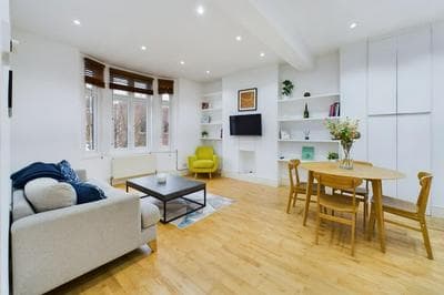 The Putney Hideout - Bright 1bdr Flat