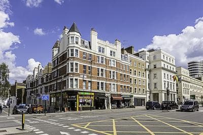 Elegance in Westminster: Victoria Vibes Apartment