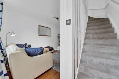 Luxurious 2-bed House in Canary Wharf London