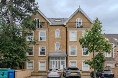 Beautiful 2 Bed, 2 Bath Abode In Dulwich