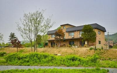 Yongin Unhak Pension
