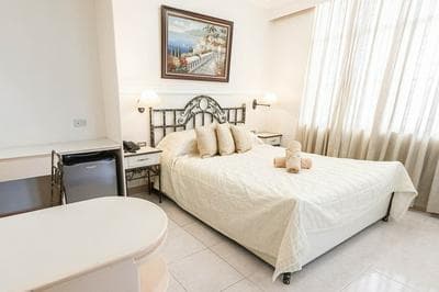 Hotel Canelsa