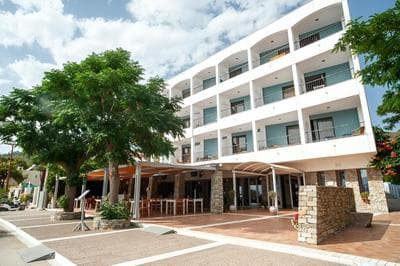 HOTEL PAVLOU