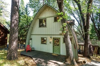 Hart Lake House - Amazing Location 500 Feet to Marina Beach and Pet Friendly! by Yosemite Region Resorts
