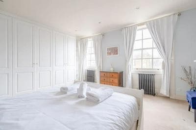 Beautiful and Central 3 Bedroom Retreat in Angel