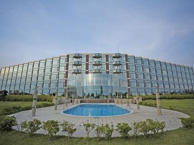 Spring Golf & Art Resort Awaji
