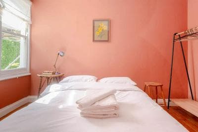 Unique Vintage-style 3BD Flat - Dalston