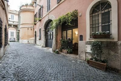 Arco del Lauro Bed & Breakfast