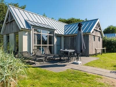 Modern Chalet Near the Coast