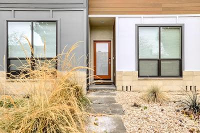 Beautiful Townhome - Steps to Downtown Boise!