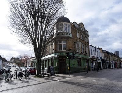Spacious & Luxurious 2-bed Apartment in London