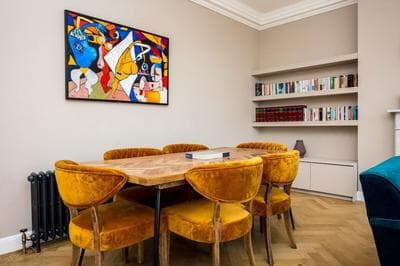 Bright, Vibrant 1 BD Apartment in Sth Hampstead