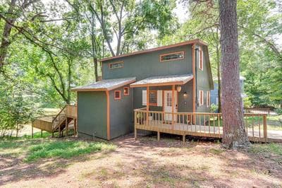 Lakefront Cabin < 3 Mi to Dtwn Eureka Springs!