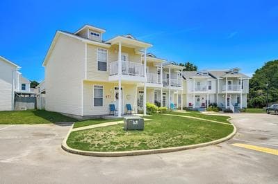 Walk to Beach: Gulfport Retreat w/ Patio