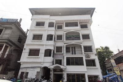 OYO 14200 Hotel Oasis