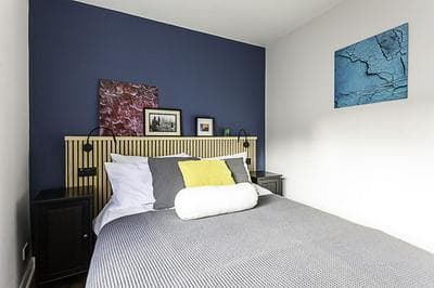Cozy Aldgate Hideaway
