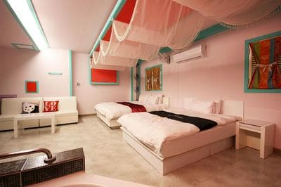 Western Wonpyeongdong Hip