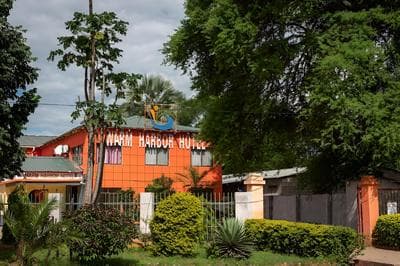 Warm Harbor Hotel