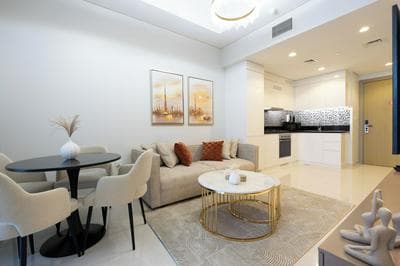 Keyrock Living - Oasis with Balcony View