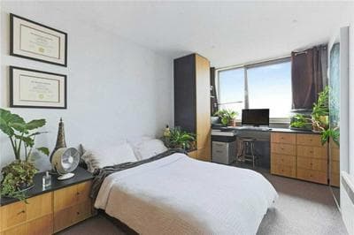 Sleek 2BD Flat W/views of The Shard - Shadwell!