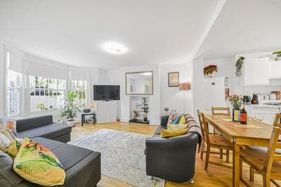 Stylish Central 2-bed Apartment With Pvt Garden