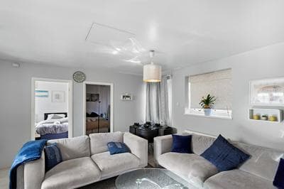 Cozy 2 Bed Apartment Close to Lcy & Excel