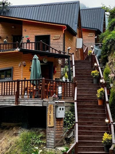 Asva Villa şelale evleri