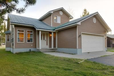 Quiet Island Park Family Home Near Yellowstone!