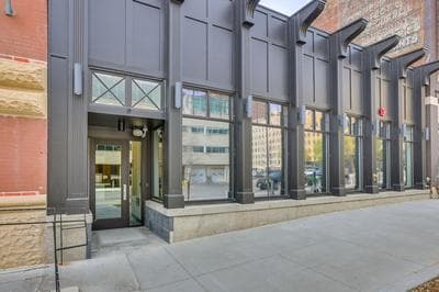 Downtown Omaha Getaway w/ Deck & Gas Grill!