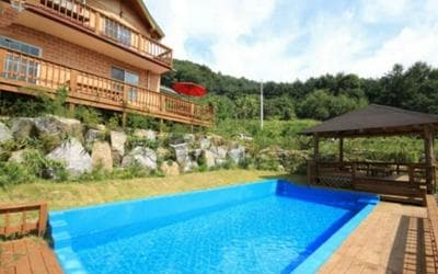 Yangpyeong Solbitgil Pension