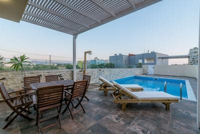 Elmara Luxury Villa 1 - Next to the Beach